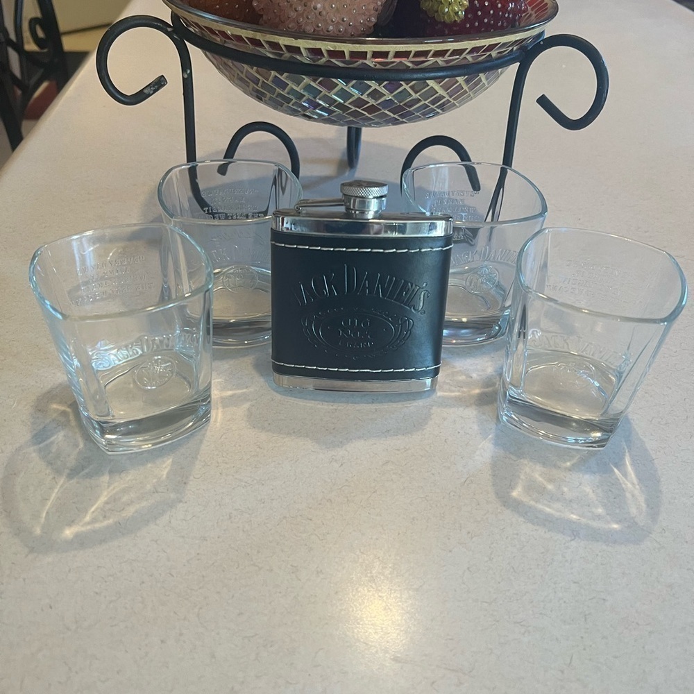 Vintage JACK  DANIELS BEVELED GLASSES - Picture 6 of 9